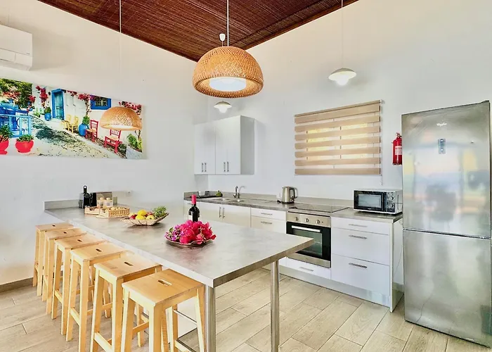 Villa Elysian Hill With Private Pool By Dadovillas