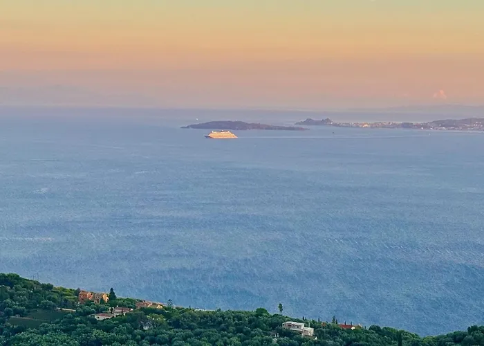 Elysian Hill With Private Pool By Dadovillas Villa *