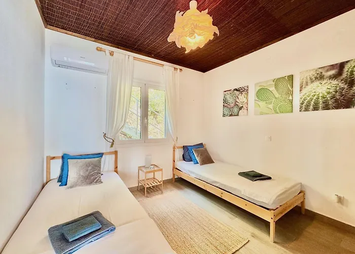 Elysian Hill With Private Pool By Dadovillas * Spartylas