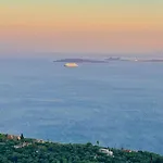 Elysian Hill With Private Pool By Dadovillas Vila *