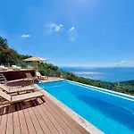 Elysian Hill With Private Pool By Dadovillas Vila